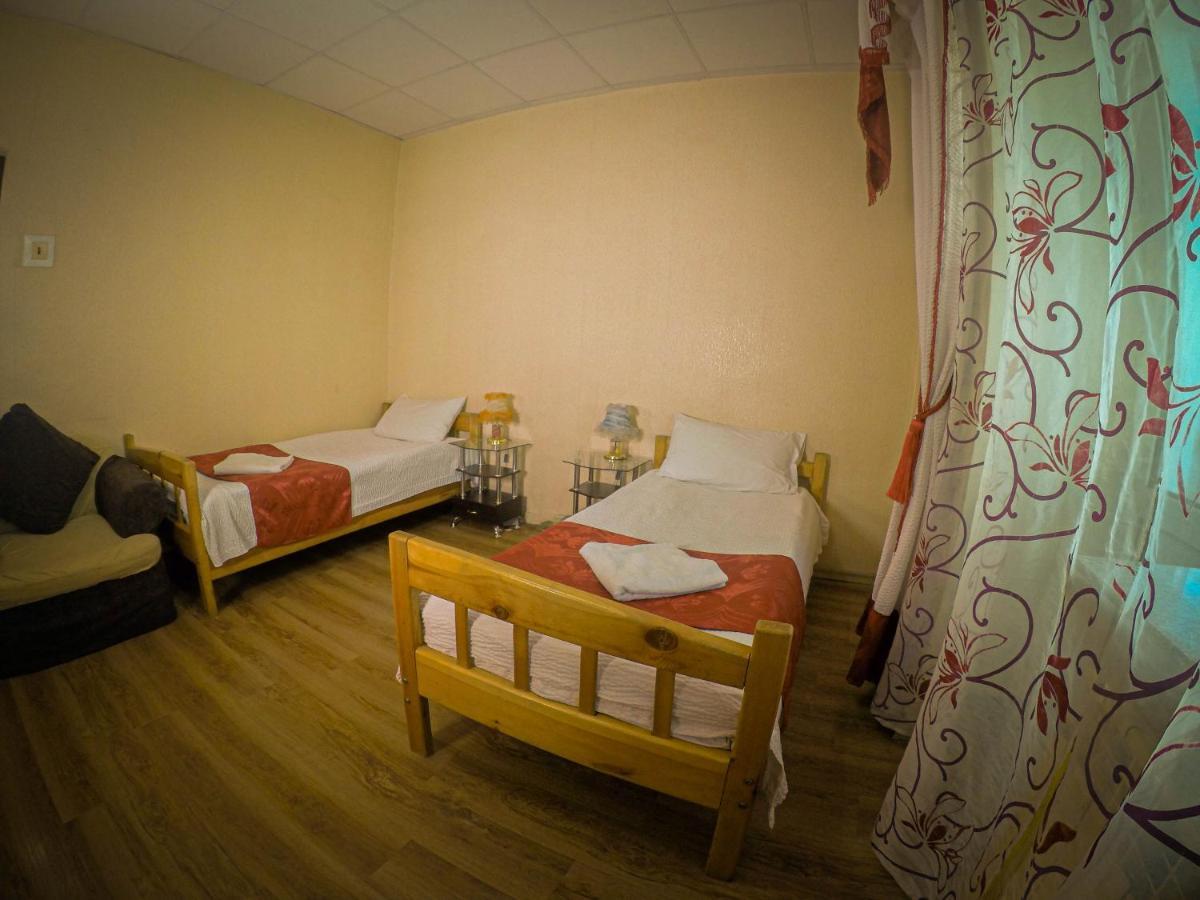 Lg53 Tour & Hostel 乌兰巴托 外观 照片